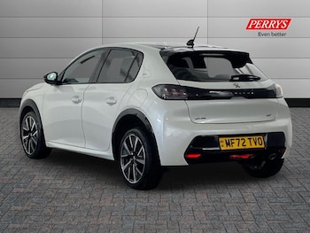 Used Peugeot 208 2023 for sale - 77045811: Photo