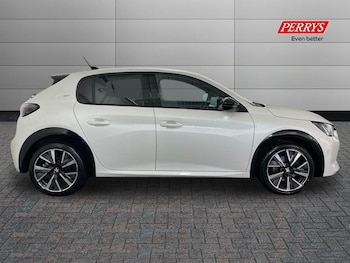 Used Peugeot 208 2023 for sale - 77045811: Photo