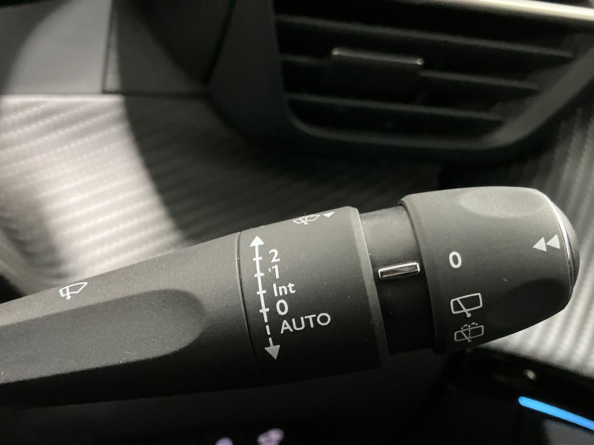 Used Peugeot 208 2024 for sale - 78218408: Photo 33