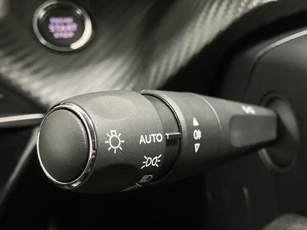 Used Peugeot 208 2024 for sale - 74924051: Photo 39