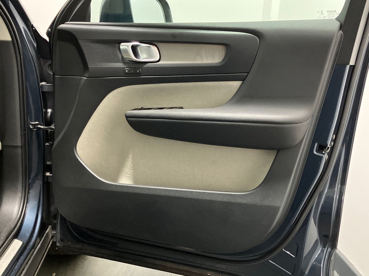 Used Volvo XC40 2021 for sale - 77113746: Photo 27