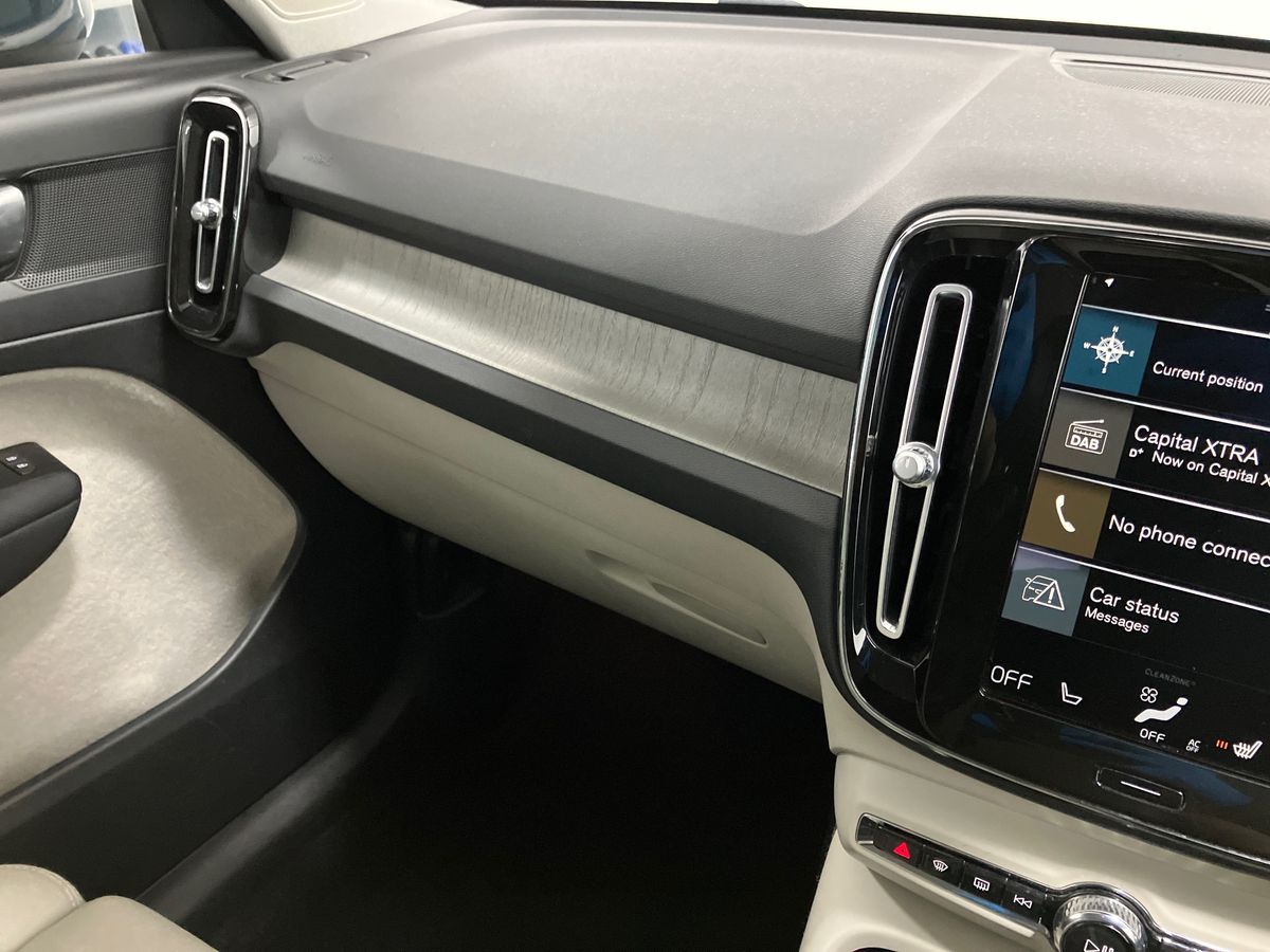 Used Volvo XC40 2021 for sale - 77113746: Photo 41