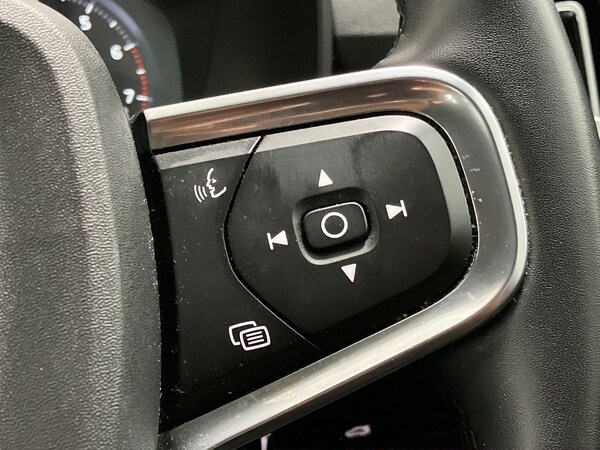 Used Volvo XC40 2022 for sale - 75461264: Photo 32