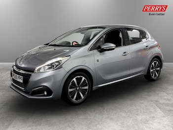 Used Peugeot 208 2019 for sale - 77730519: Photo