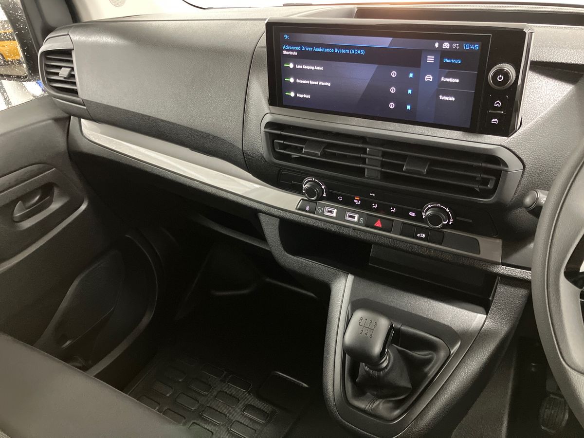 Used Peugeot Expert 2025 for sale - 76845524: Photo 32