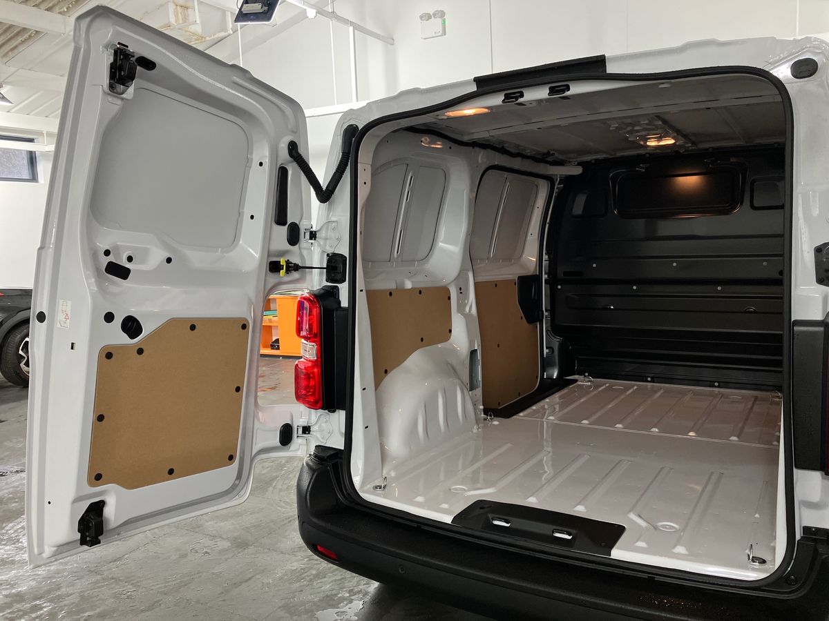 Used Peugeot Expert 2025 for sale - 76845524: Photo 37