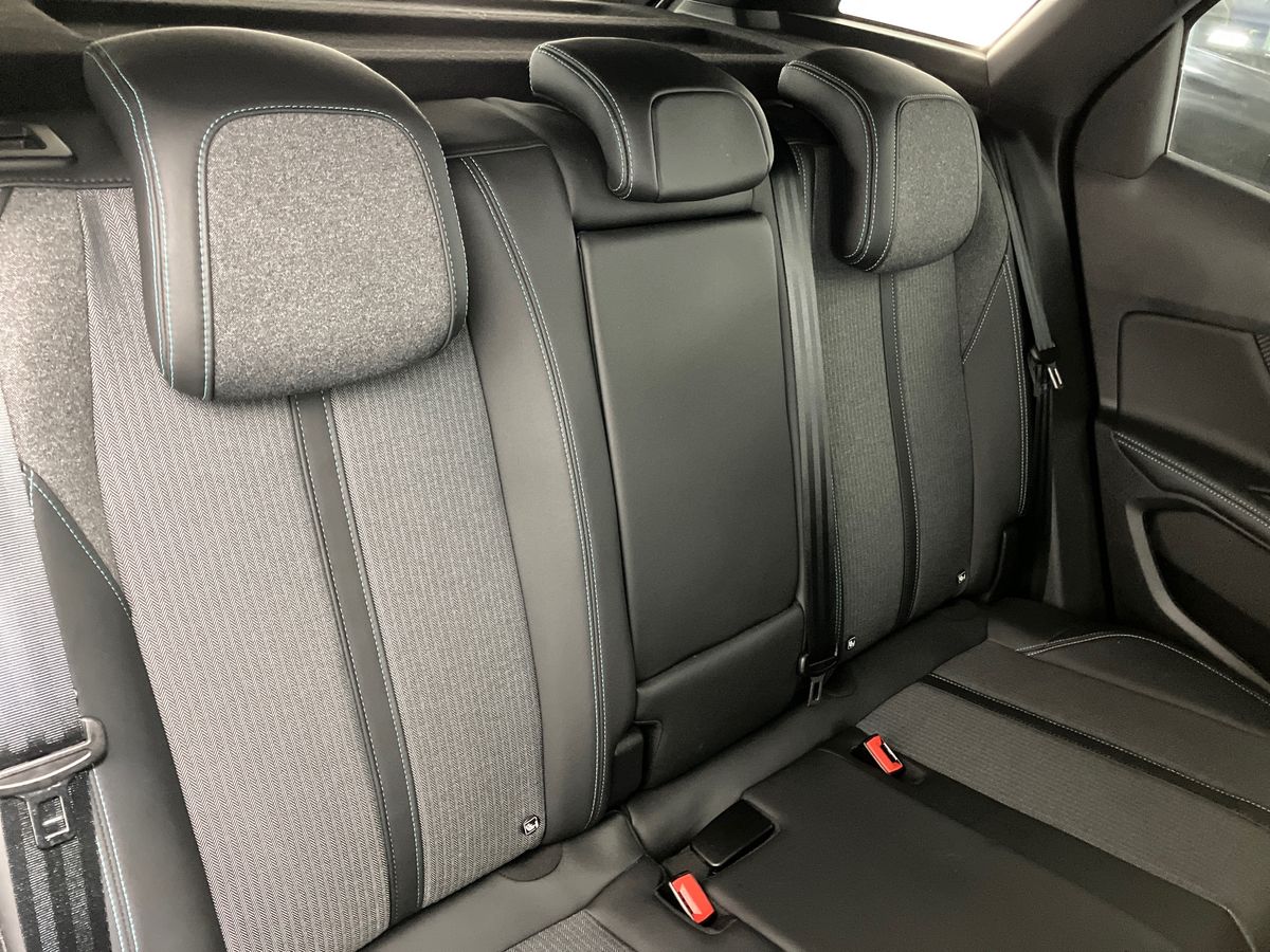 Used Peugeot 3008 2023 for sale - 76542359: Photo 21