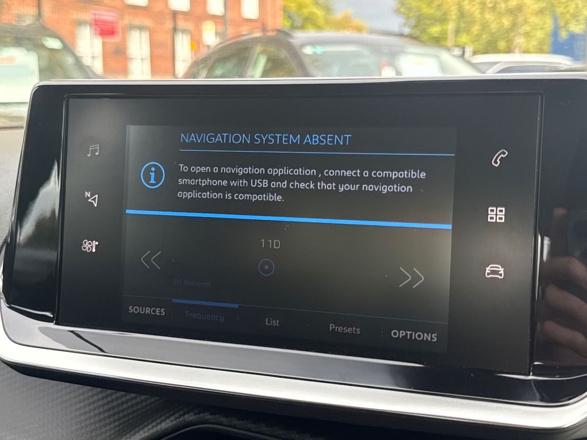 Used Peugeot 2008 2022 for sale - 76518216: Photo 11