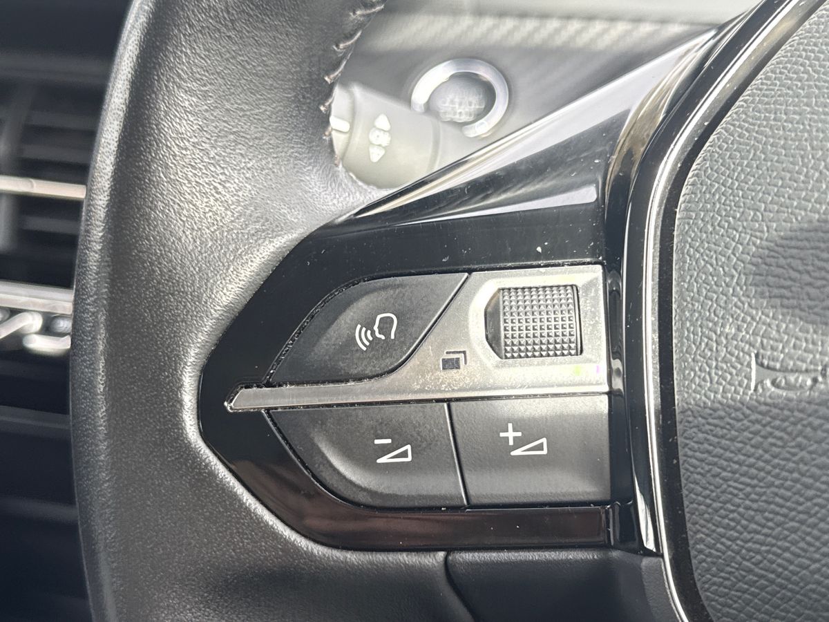 Used Peugeot 2008 2022 for sale - 76518216: Photo 16