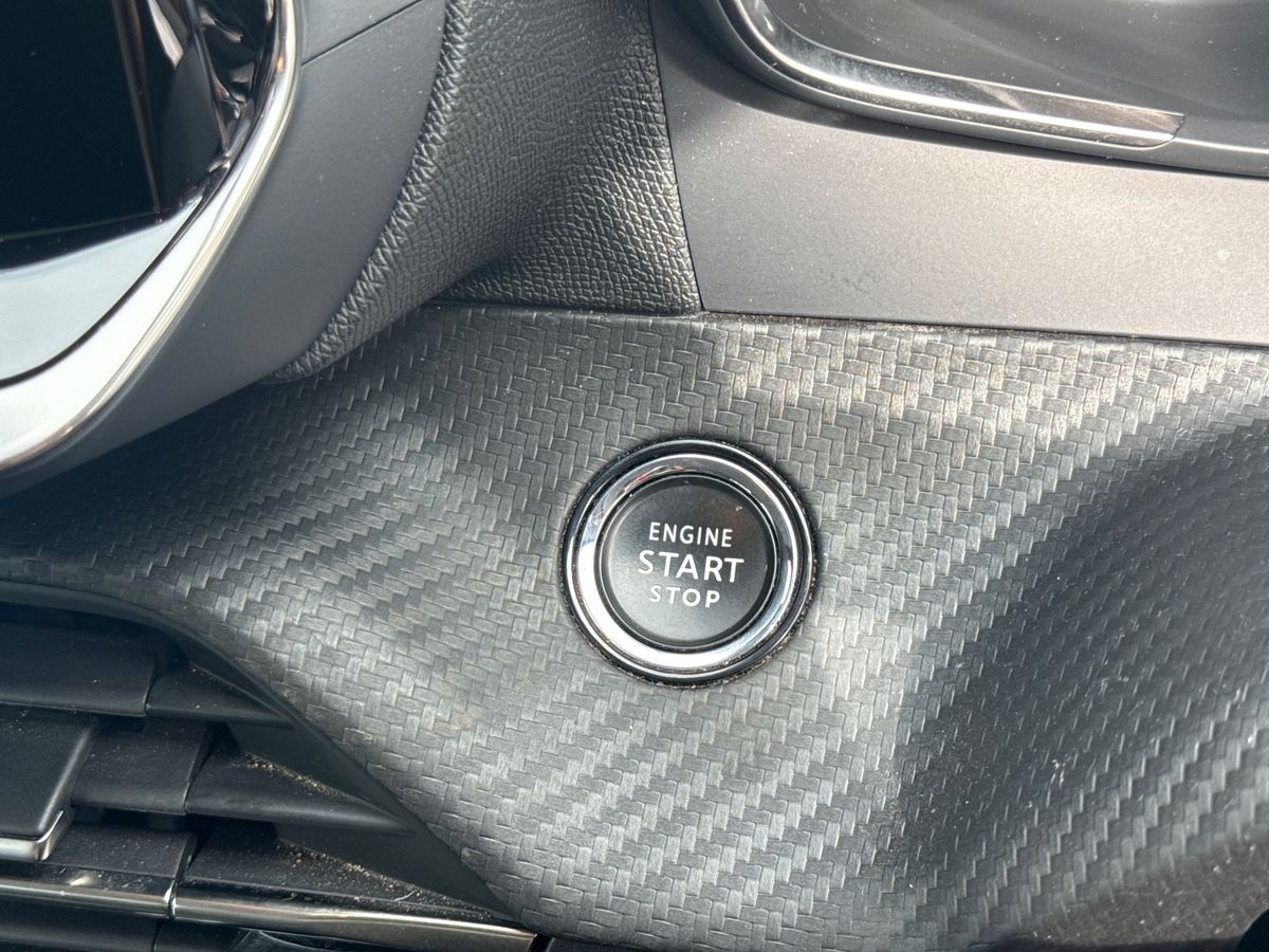 Used Peugeot 2008 2022 for sale - 76518216: Photo 27