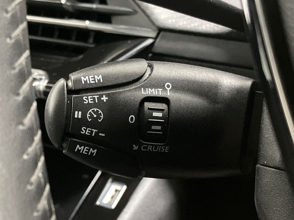 Used Peugeot 2008 2022 for sale - 76158033: Photo 39