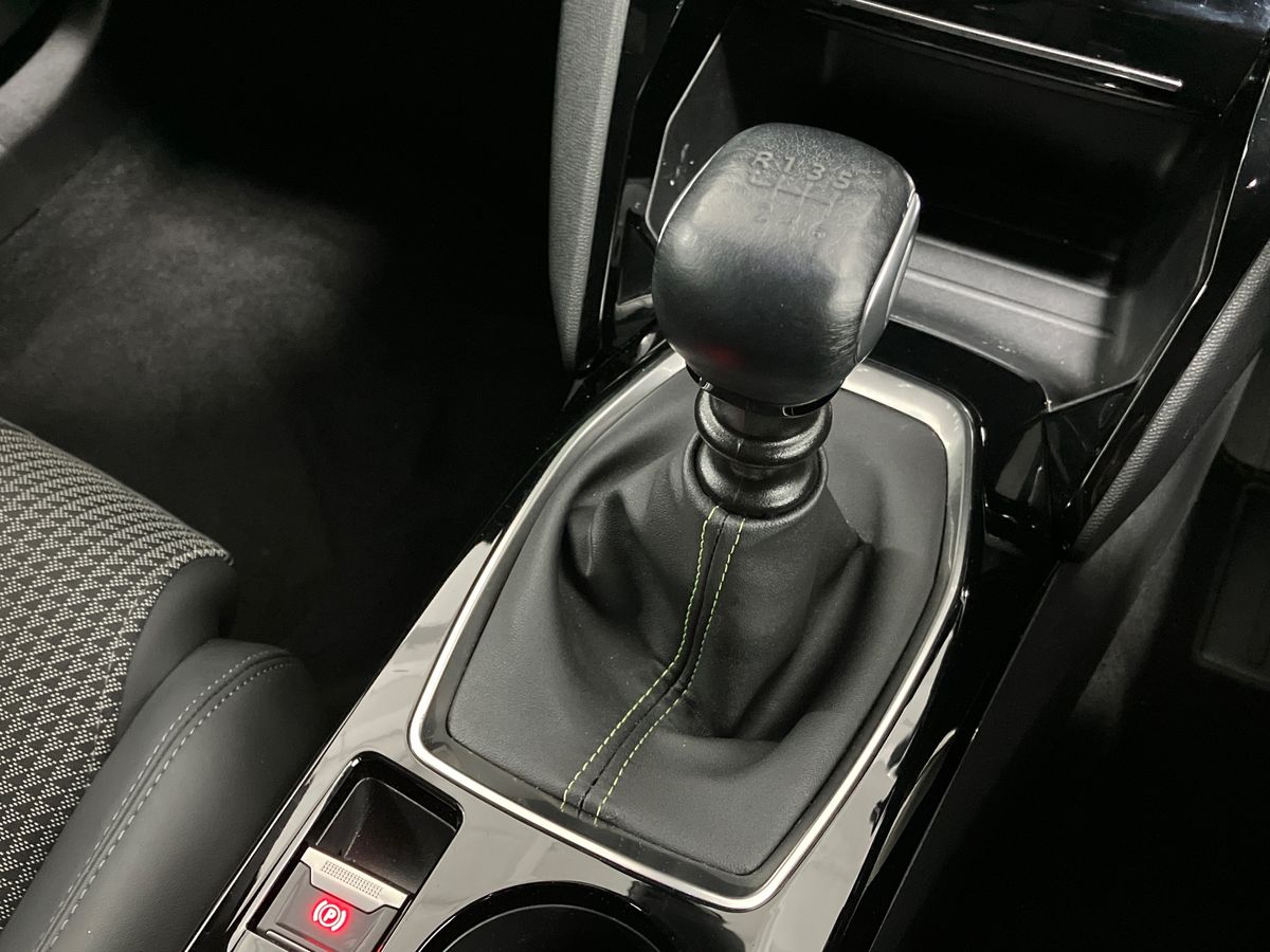 Used Peugeot 2008 2022 for sale - 76330666: Photo 37