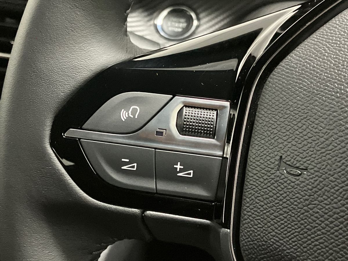 Used Peugeot 2008 2025 for sale - 75212659: Photo 16