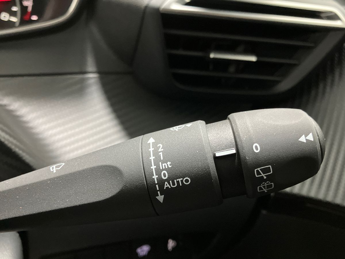 Used Peugeot 2008 2025 for sale - 75212659: Photo 32