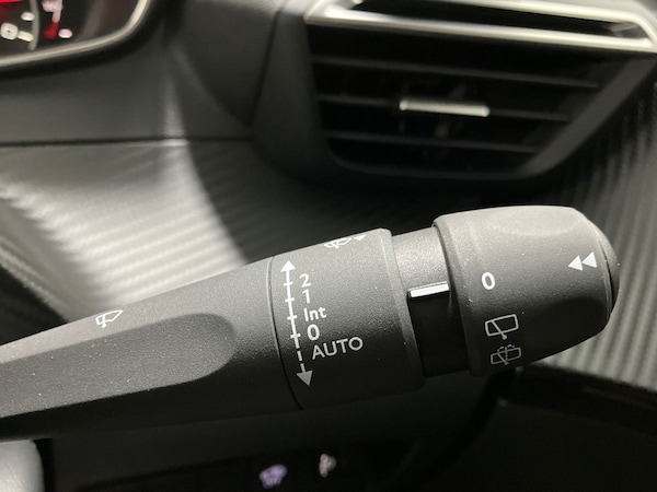 Used Peugeot 2008 2025 for sale - 75212659: Photo 37