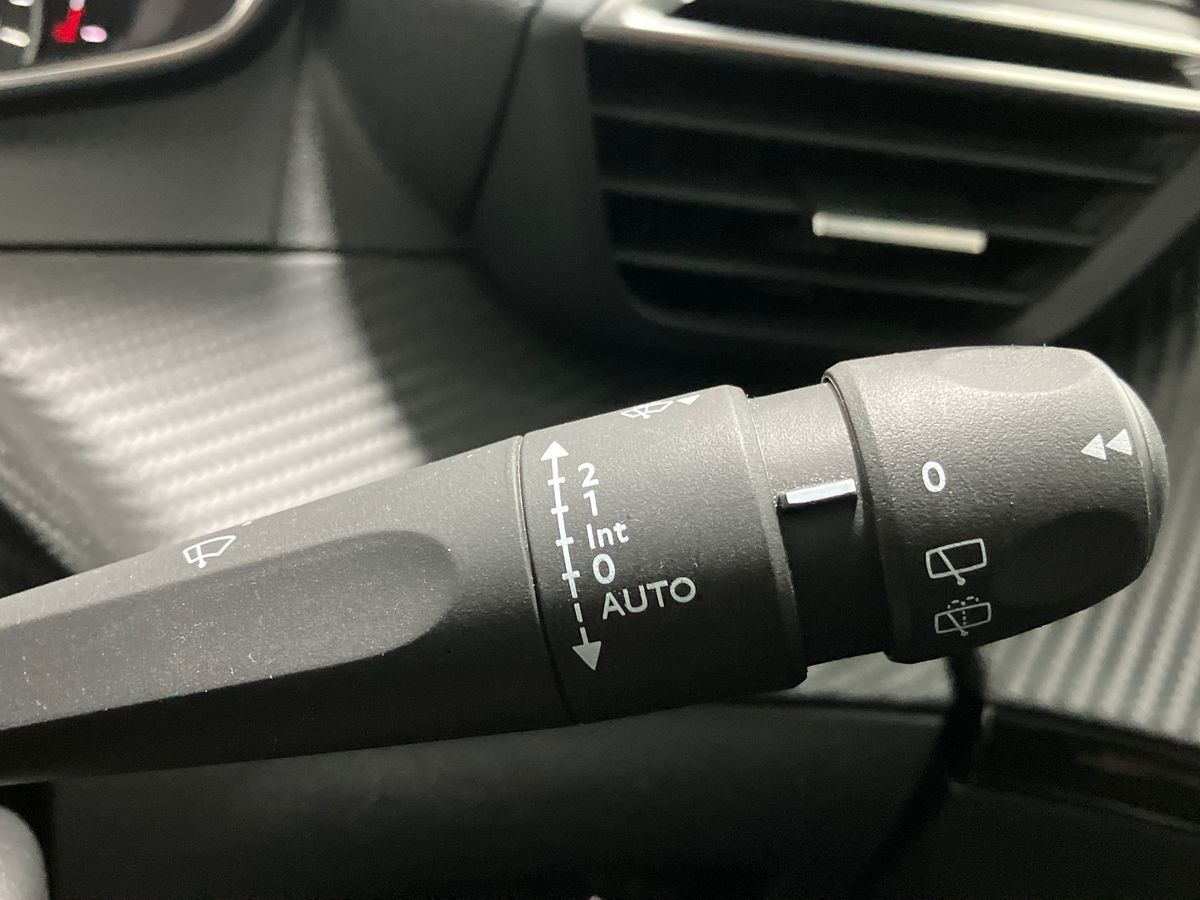 Used Peugeot 2008 2022 for sale - 76142154: Photo 31