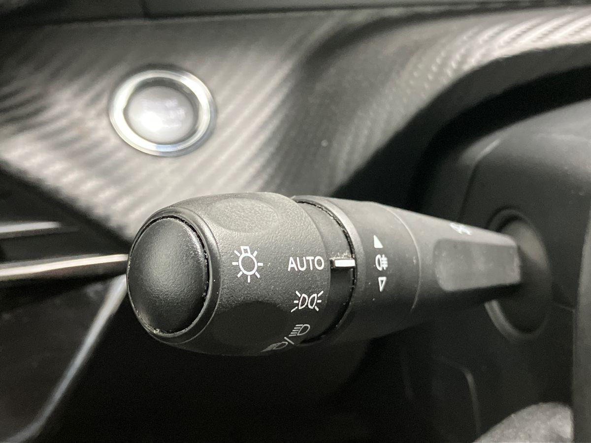 Used Peugeot 2008 2022 for sale - 76142154: Photo 32