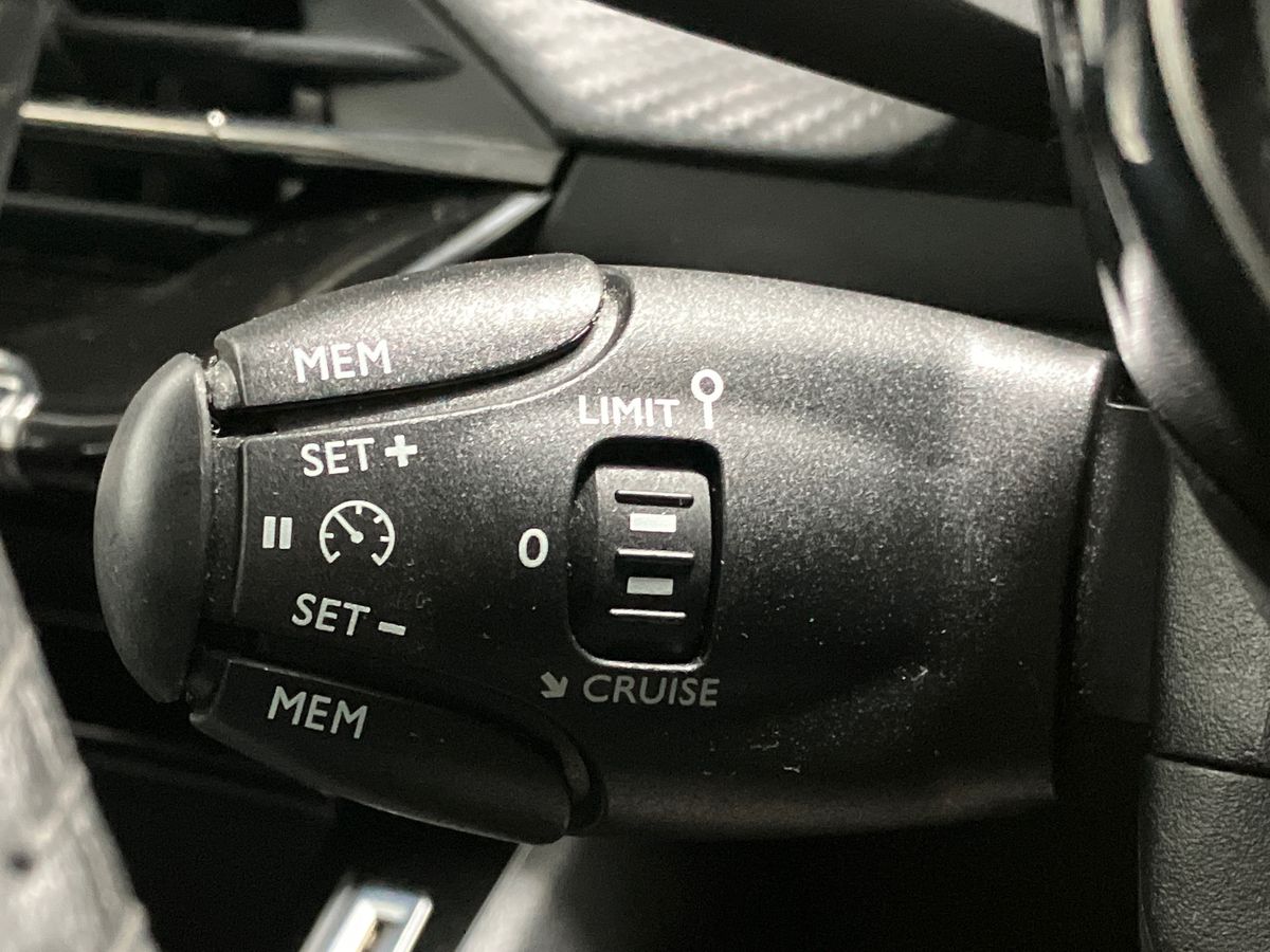 Used Peugeot 2008 2022 for sale - 76142154: Photo 33