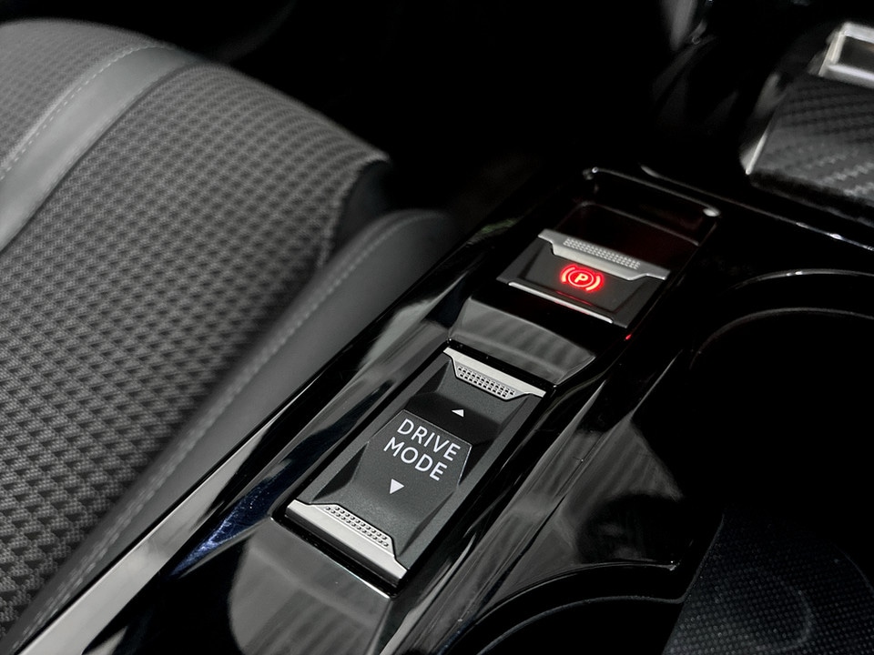 Used Peugeot 2008 2023 for sale - 78139922: Photo 32