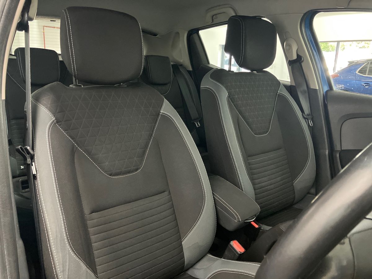 Used Renault Clio 2016 for sale - 76518200: Photo 23