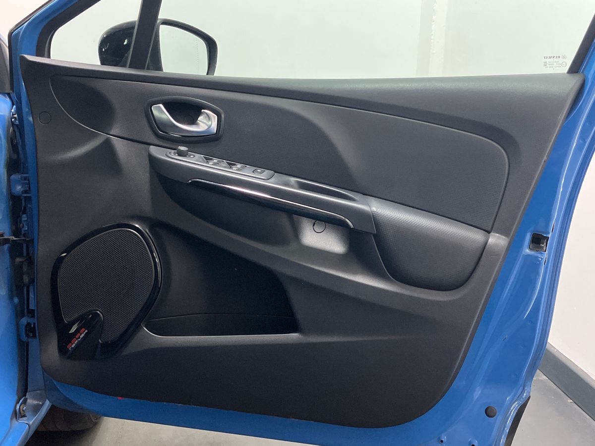 Used Renault Clio 2016 for sale - 76518200: Photo 24