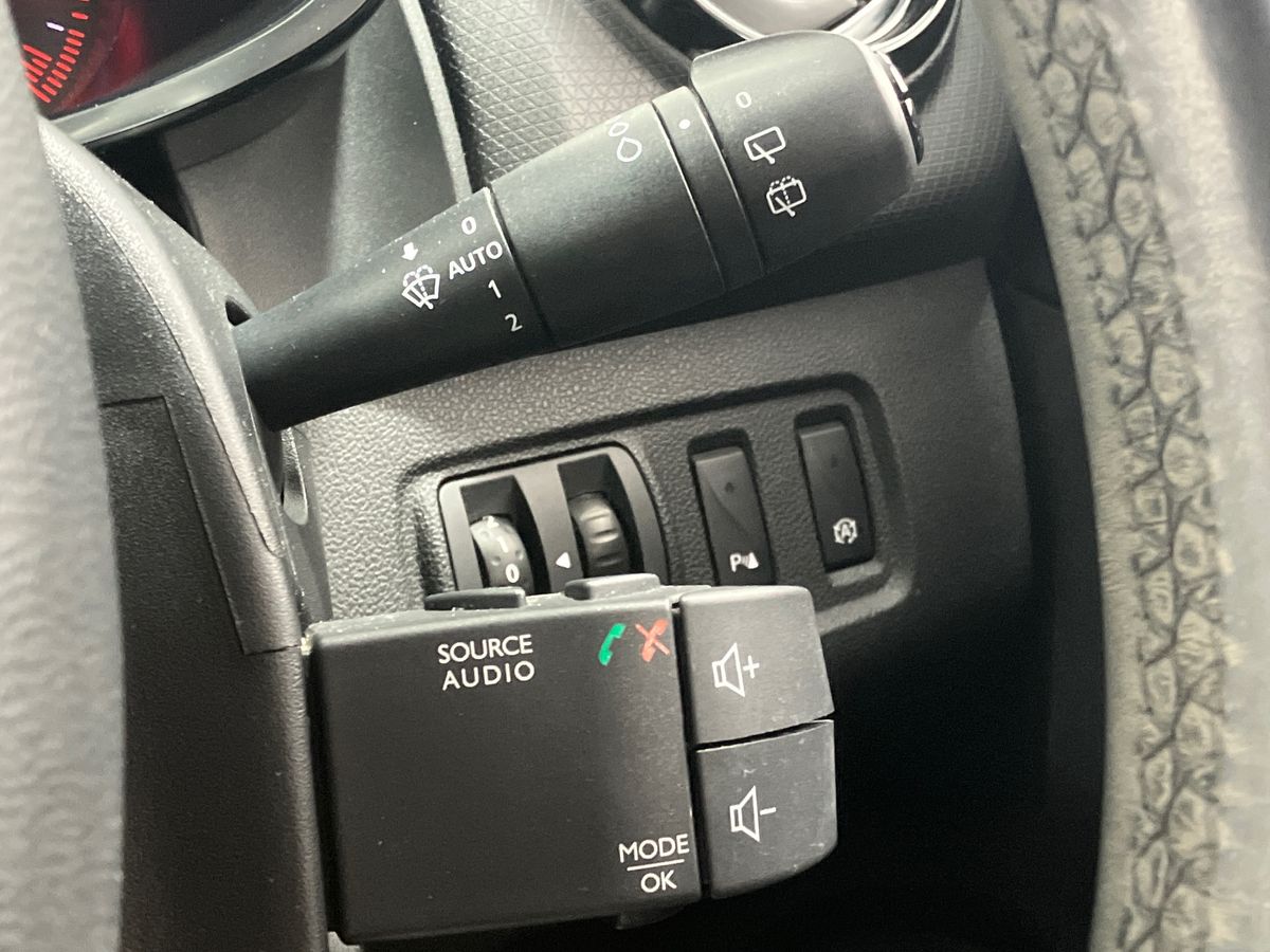 Used Renault Clio 2016 for sale - 76518200: Photo 31