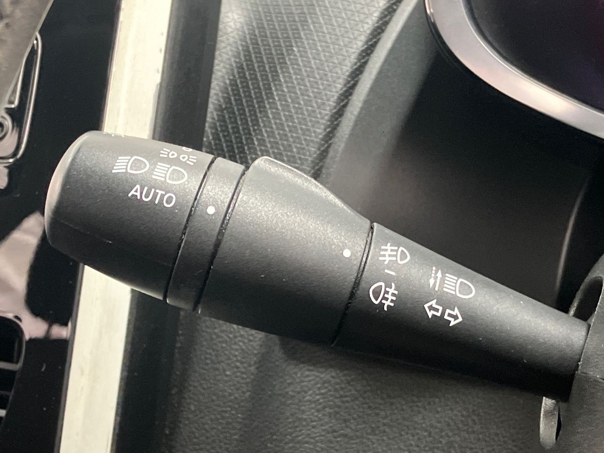 Used Renault Clio 2016 for sale - 76518200: Photo 32