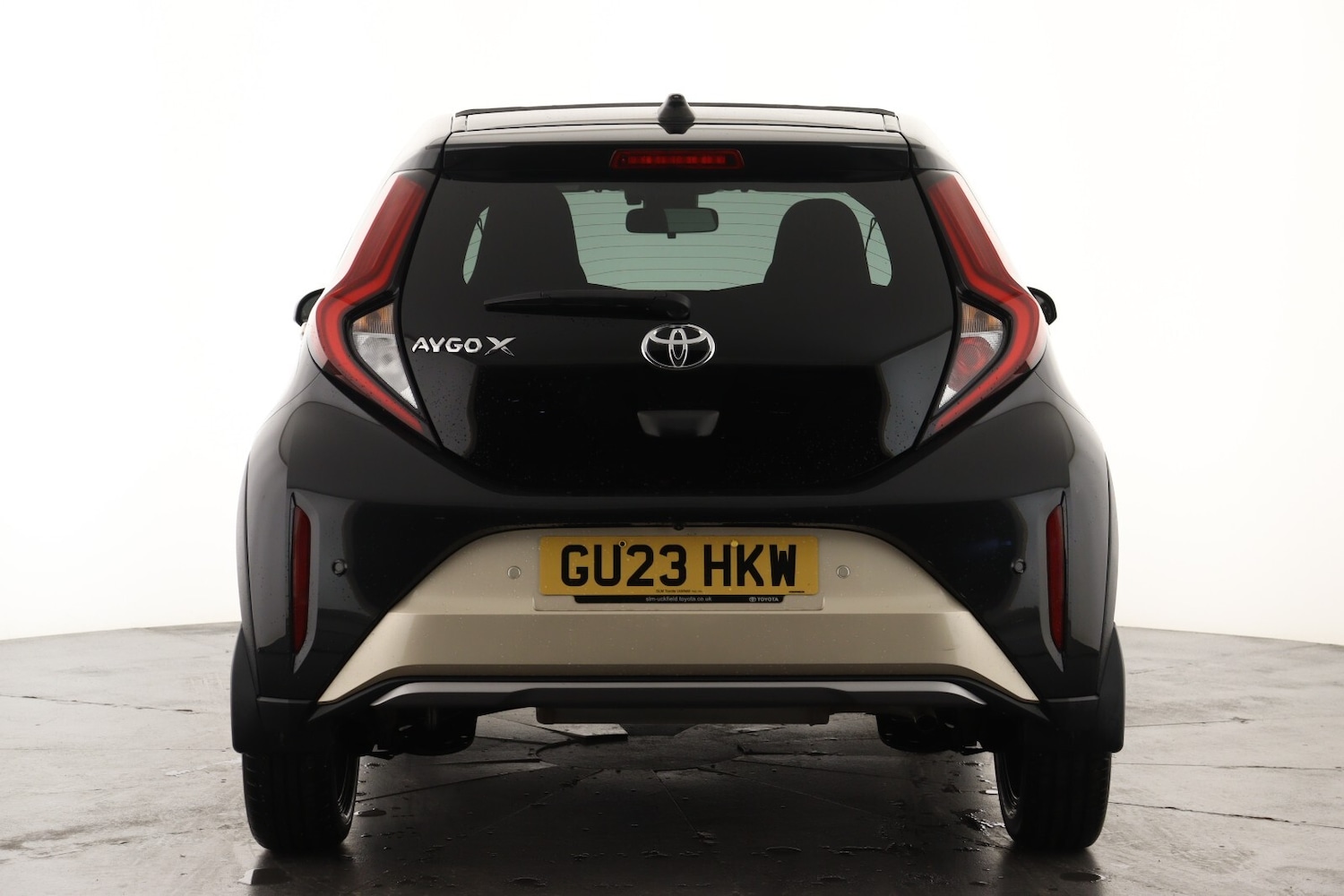 Used Toyota Aygo X 2023 for sale - 76984156: Photo 2