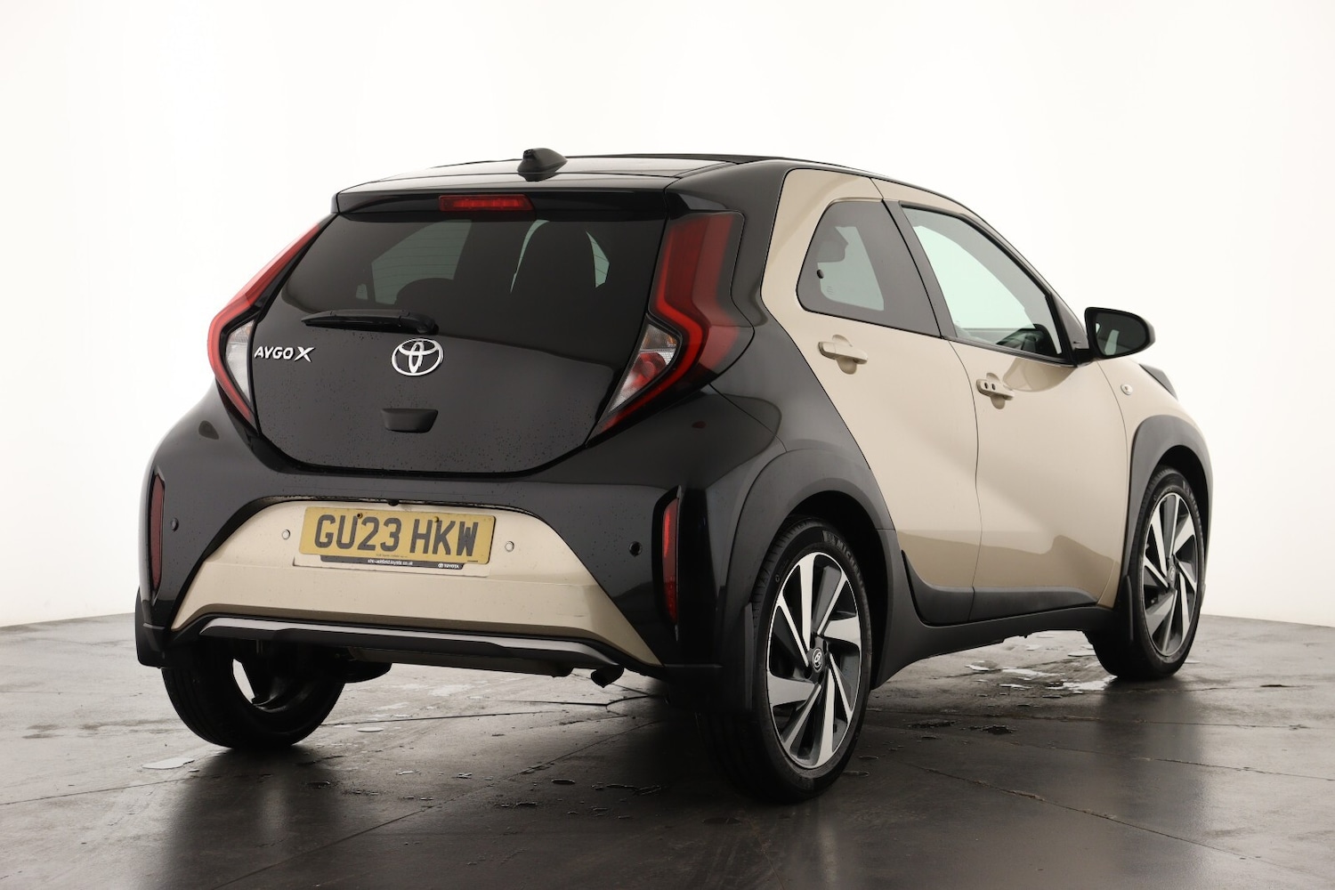 Used Toyota Aygo X 2023 for sale - 76984156: Photo 3