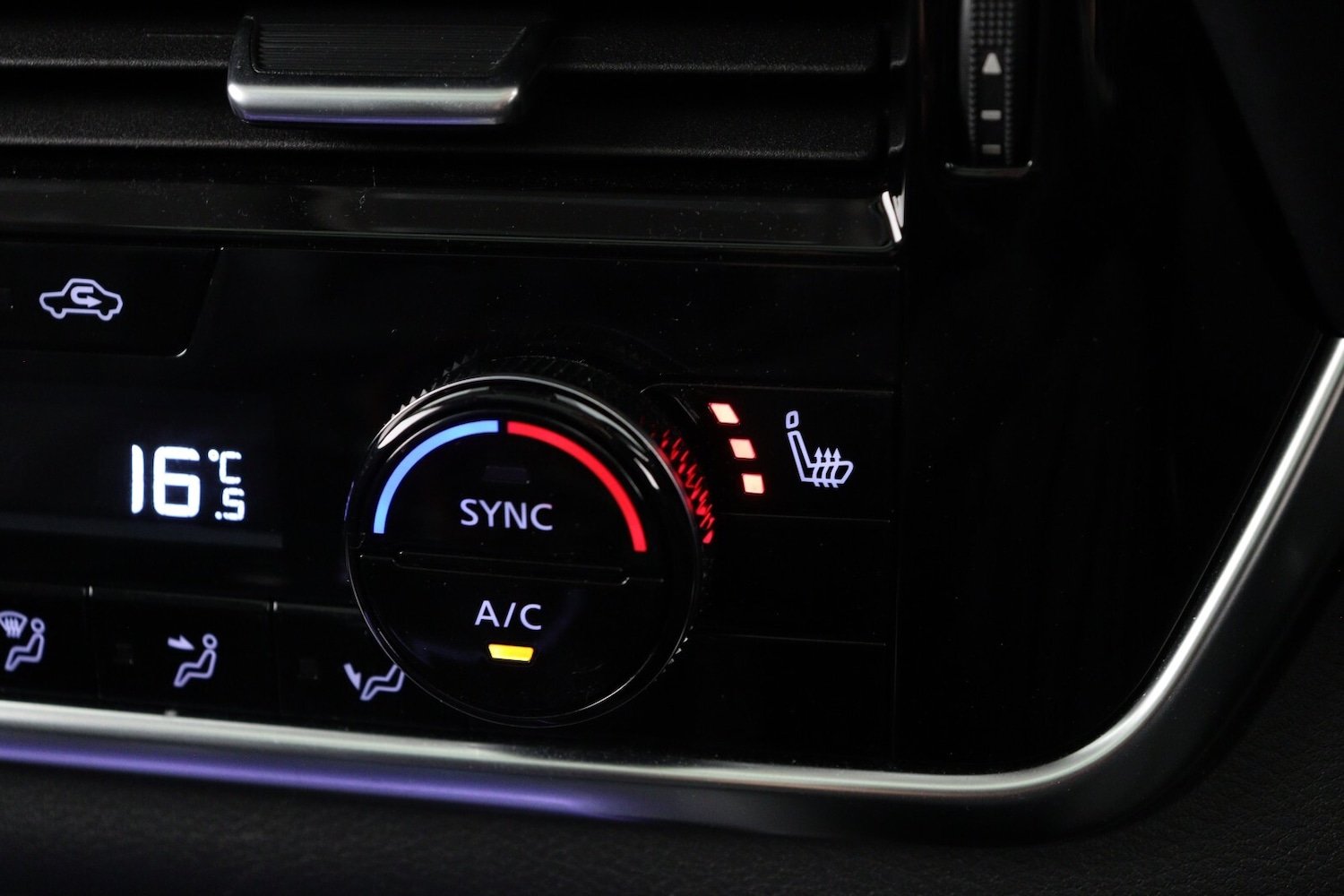 Used Nissan X-Trail 2022 for sale - 76870688: Photo 27