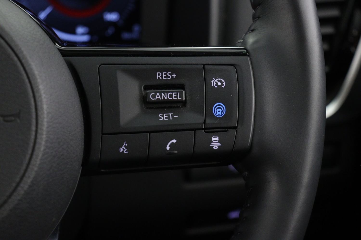 Used Nissan X-Trail 2022 for sale - 76870688: Photo 31