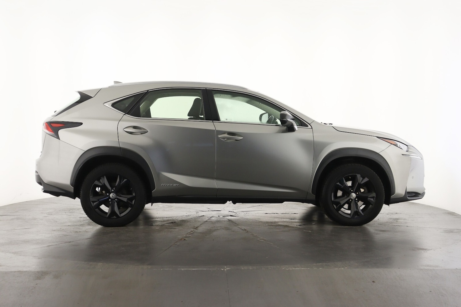 Used Lexus NX 2016 for sale - 76873029: Photo 4