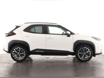 Used Toyota Yaris Cross 2023 for sale - 74824632: Photo