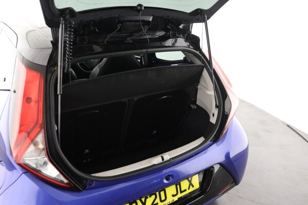 Used Toyota AYGO 2020 for sale - 76297604: Photo 9