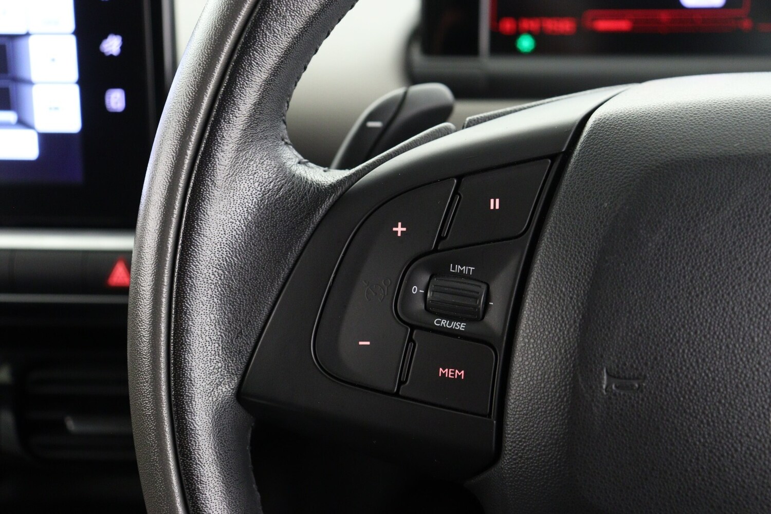 Used Citroen C4 Cactus 2016 for sale - 76874864: Photo 20