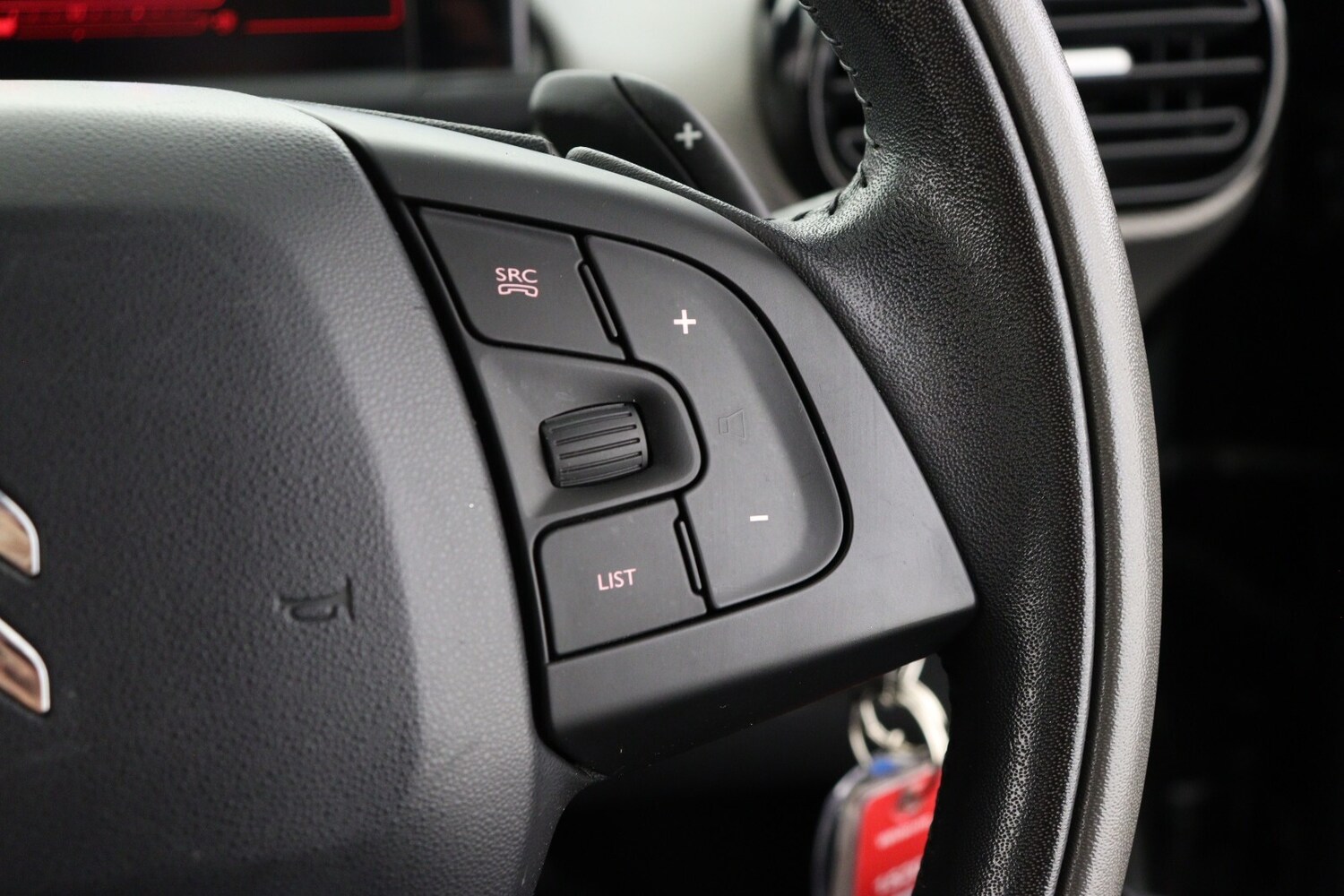 Used Citroen C4 Cactus 2016 for sale - 76874864: Photo 21