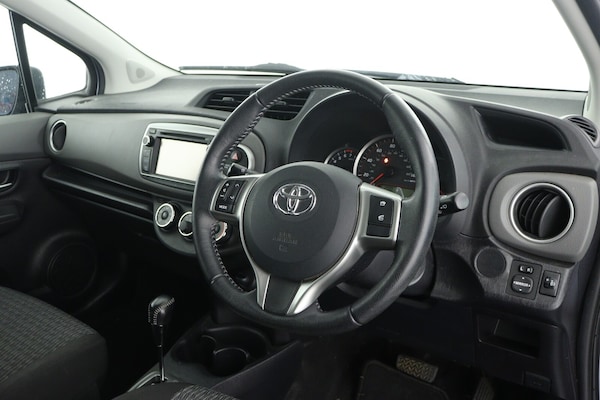 Used Toyota Yaris 2013 for sale - 76161397: Photo 13