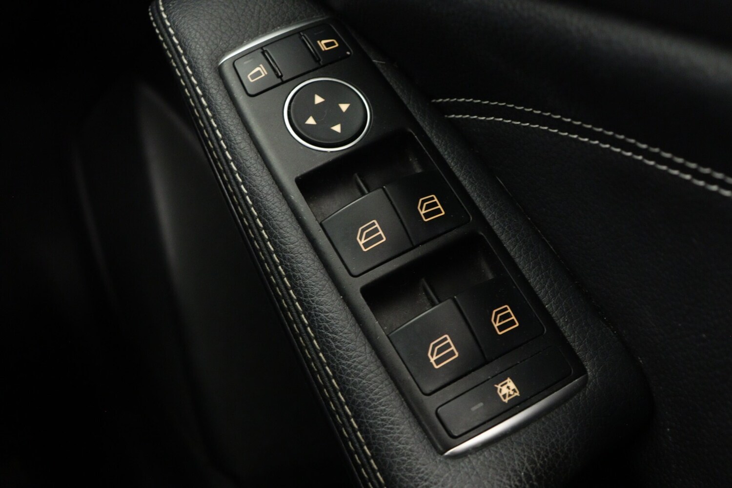 Used Mercedes-Benz A-Class 2015 for sale - 77406228: Photo 26