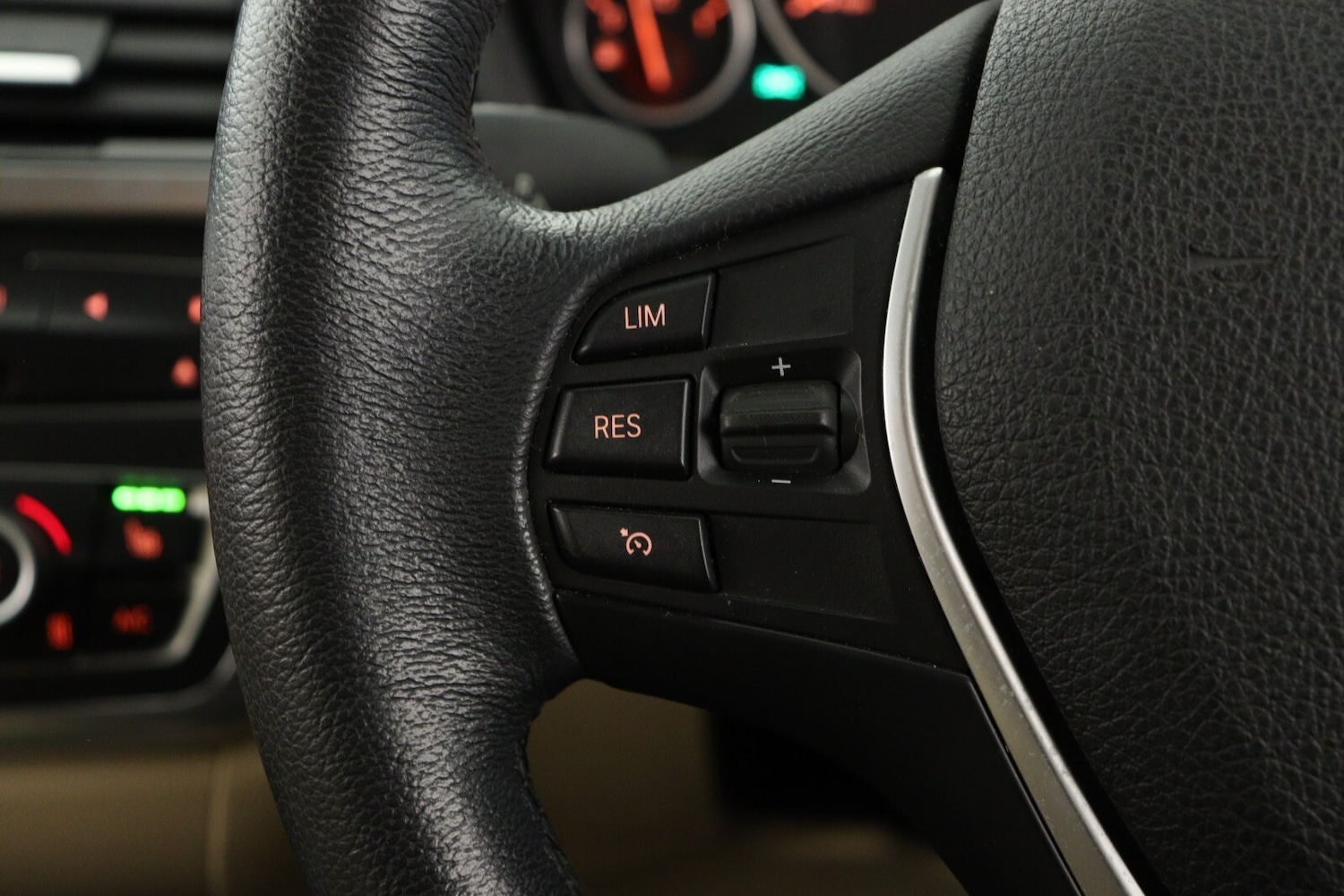 Used BMW 3 Series 2014 for sale - 76984153: Photo 24