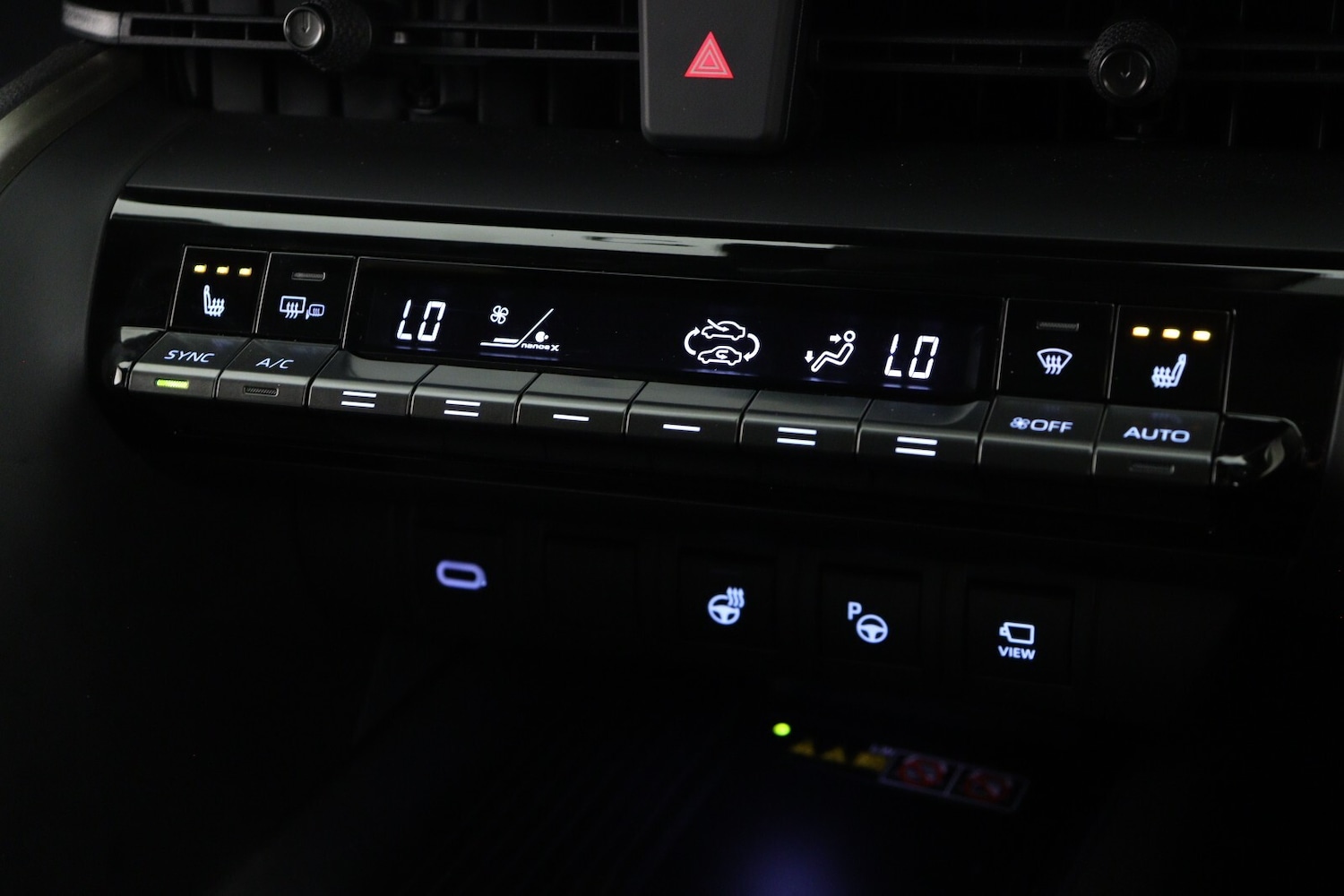 Used Toyota C-HR 2025 for sale - 76959926: Photo 24