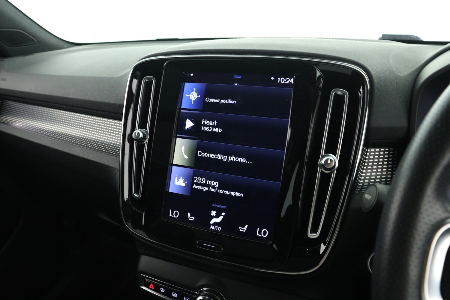 Used Volvo XC40 2020 for sale - 77640671: Photo 17