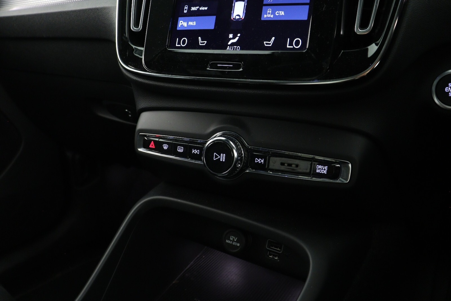 Used Volvo XC40 2020 for sale - 77640671: Photo 19