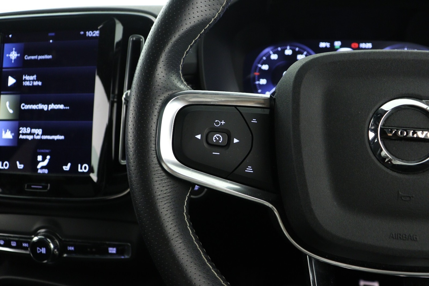 Used Volvo XC40 2020 for sale - 77640671: Photo 20