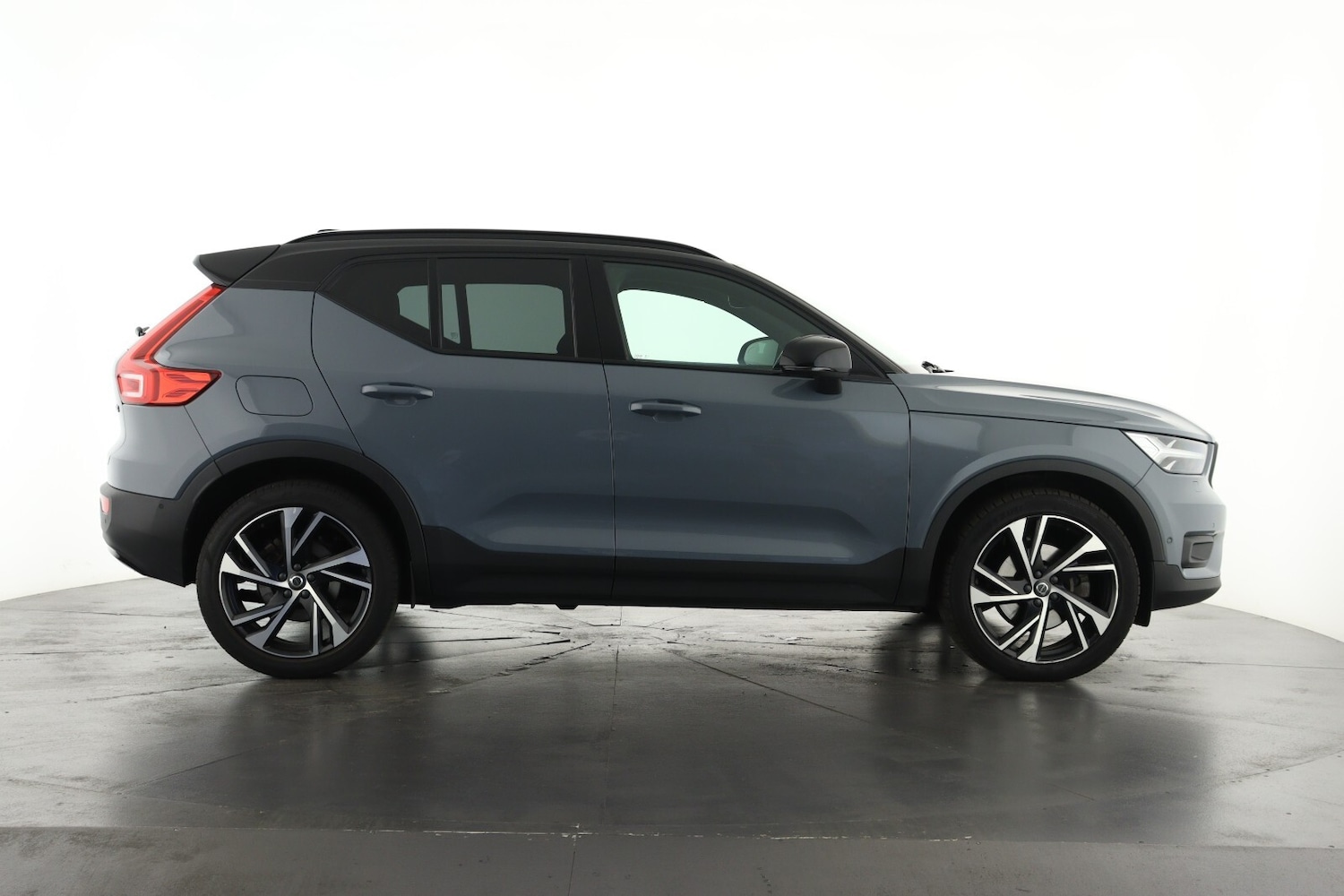 Used Volvo XC40 2020 for sale - 77640671: Photo 4