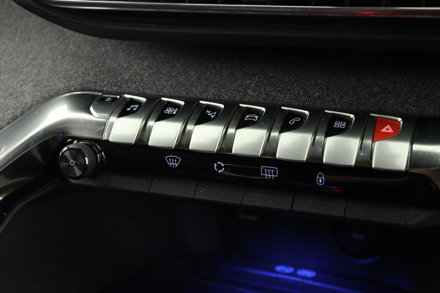 Used Peugeot 3008 2018 for sale - 78172609: Photo 20