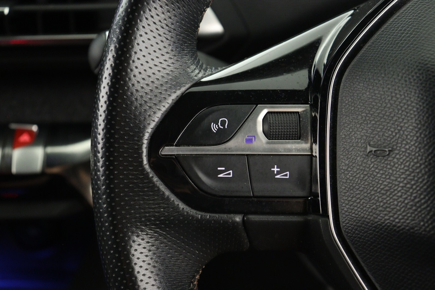 Used Peugeot 3008 2018 for sale - 78172609: Photo 23