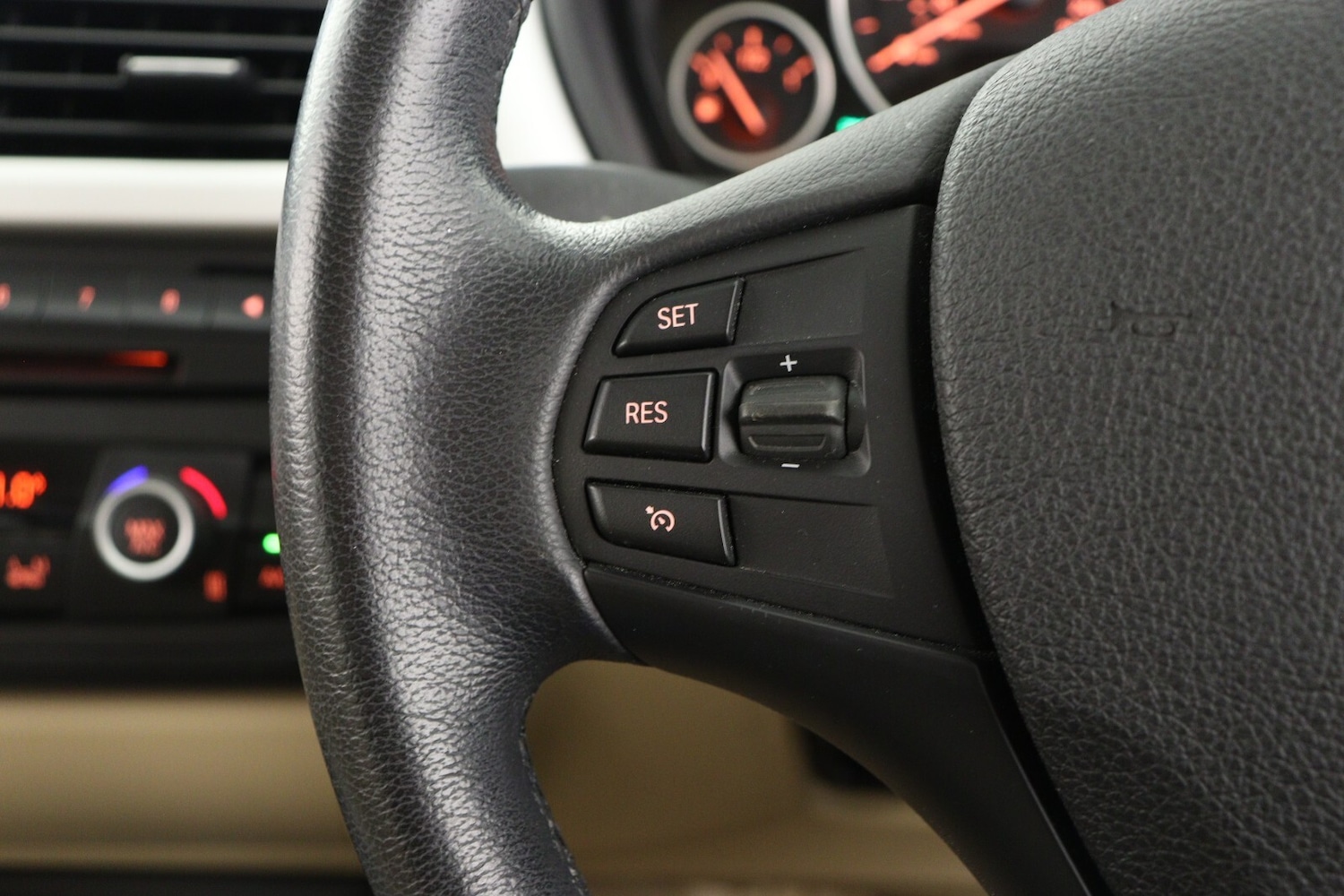 Used BMW 3 Series 2013 for sale - 76217252: Photo 26