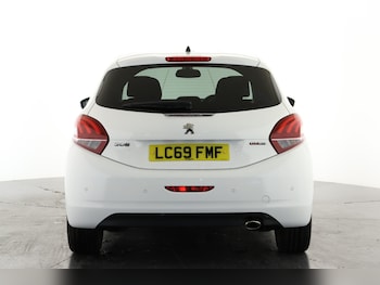 Used Peugeot 208 2019 for sale - 77205753: Photo