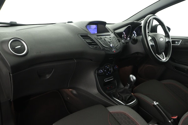 Used Ford Fiesta 2016 for sale - 76332225: Photo 11