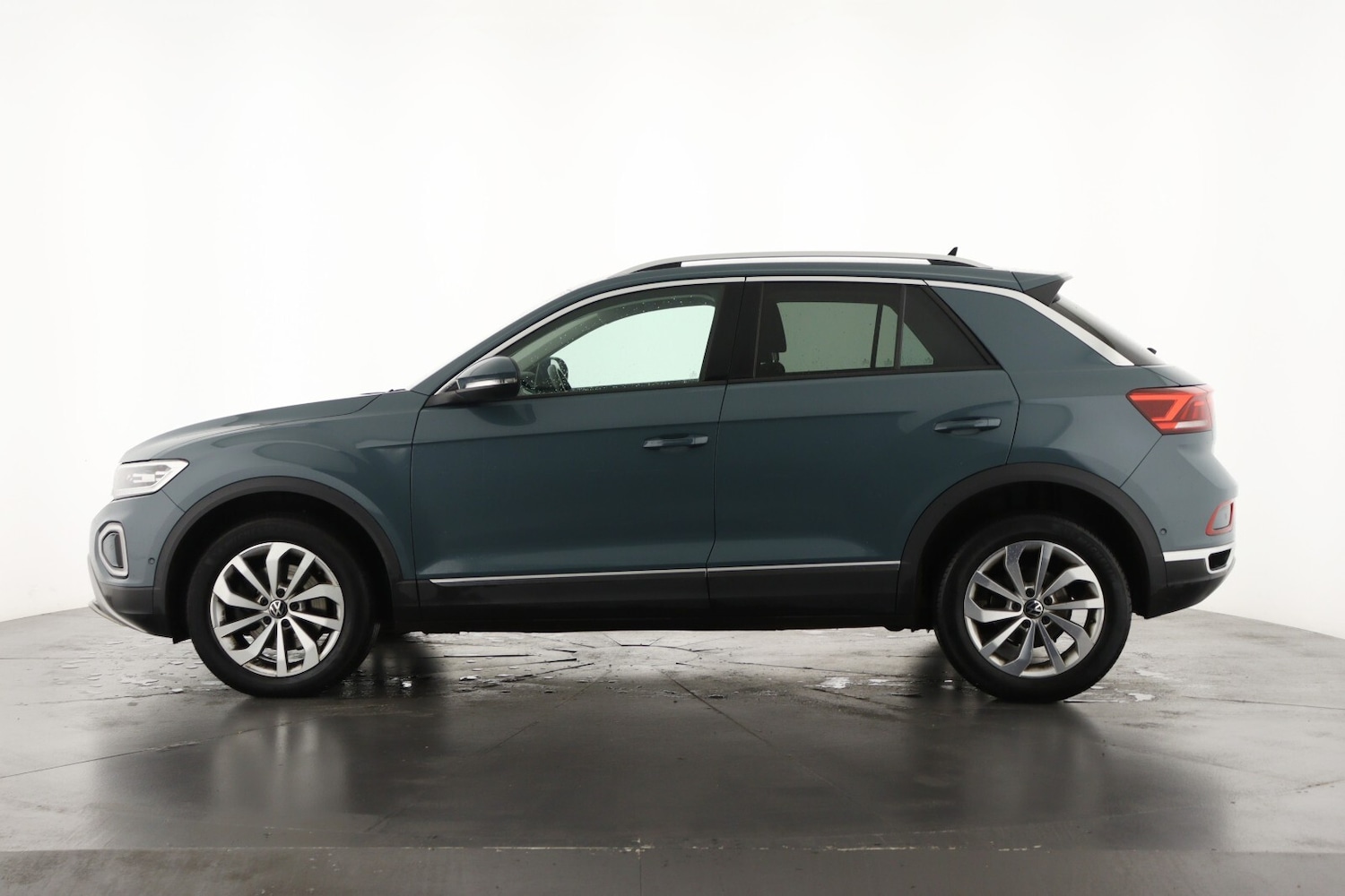 Used Volkswagen T-Roc 2022 for sale - 76870810: Photo 7